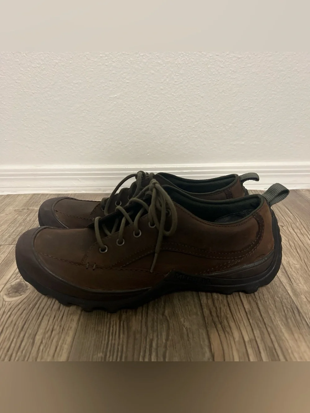 Merrell Men's Brown Leather Trail Boots / size: 10.5 mens